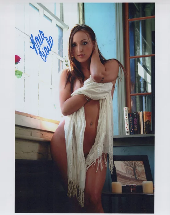 Kara Ciarlo autograph