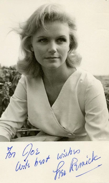 Lee Remick autograph