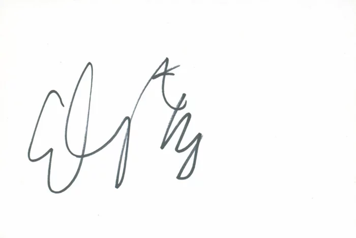 Elizabeth Berkley autograph