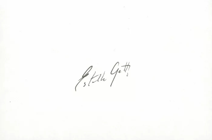Estelle Getty autograph