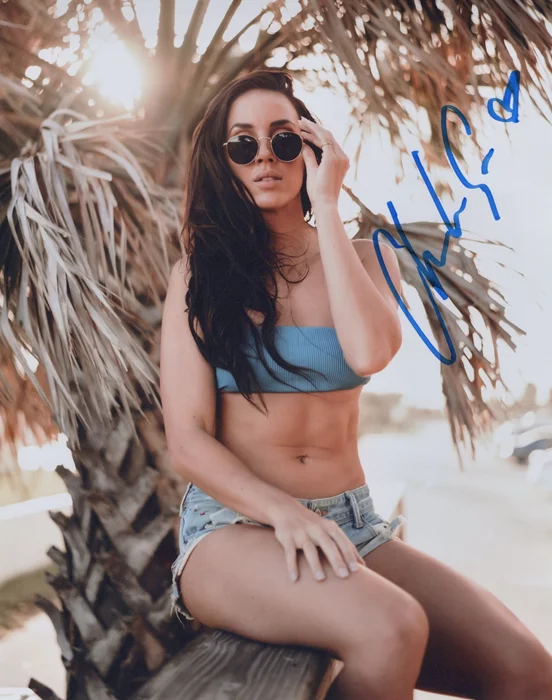 Chelsea Green autograph