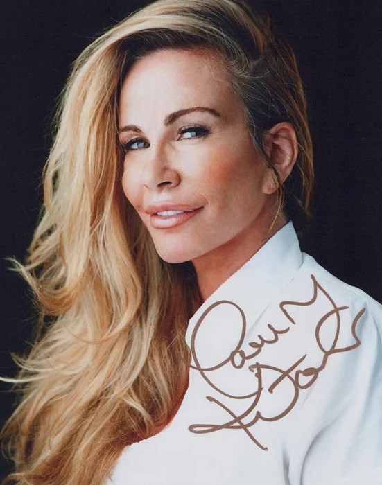 Tawny Kitaen autograph