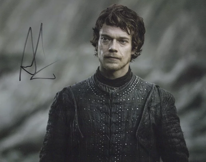 Alfie Allen autograph