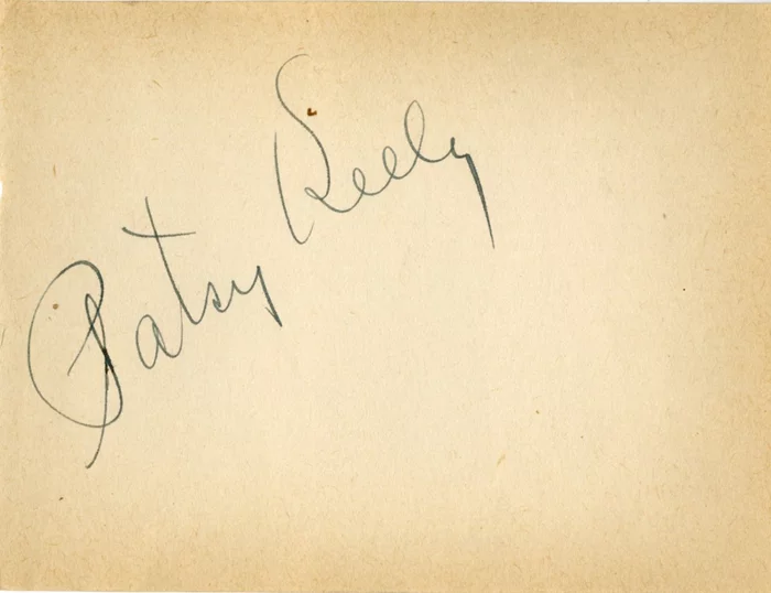 Patsy Kelly autograph
