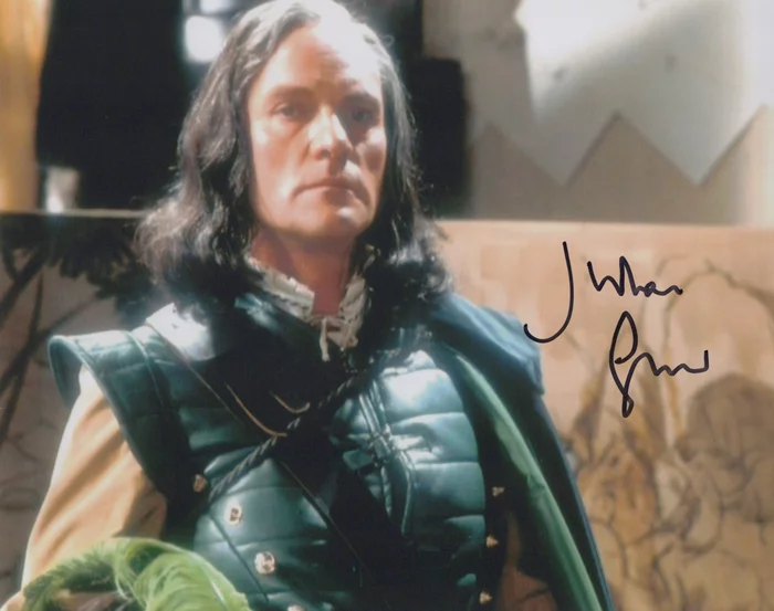 Julian Glover autograph