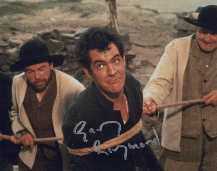 Gary Raymond autograph