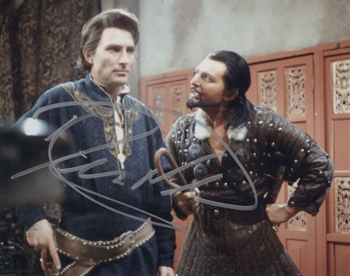 Derren Nesbitt autograph