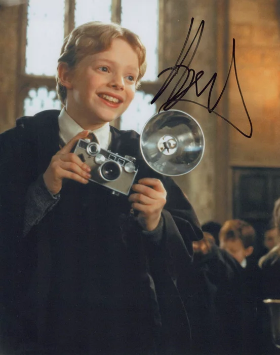 Hugh Mitchell autograph