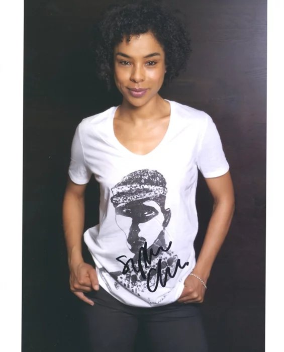 Sophie Okonedo autograph