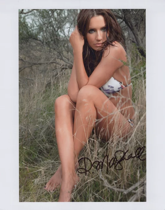 Rebecca Marshall autograph