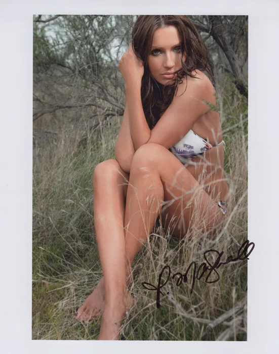 Rebecca Marshall autograph