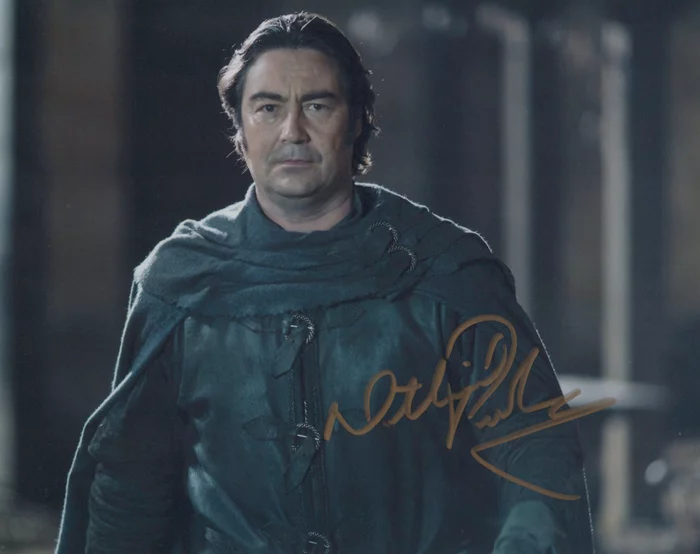 Nathaniel Parker autograph