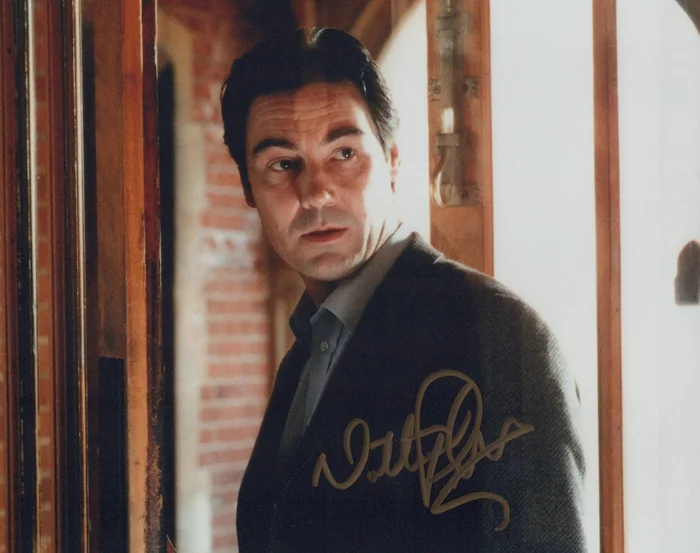 Nathaniel Parker autograph