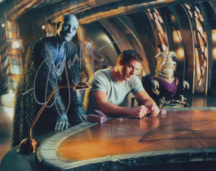 Virginia Hey autograph