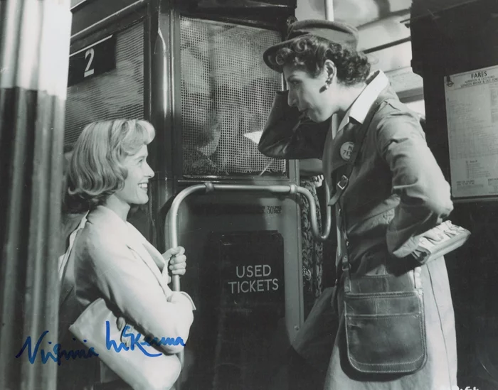 Virginia McKenna autograph