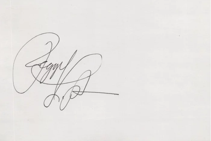 Peggy Lipton autograph