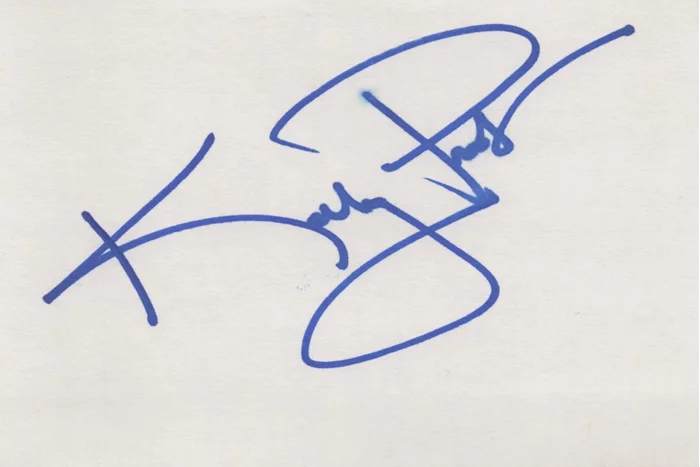 Kelly Preston autograph