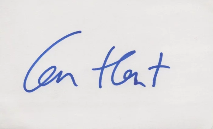 Ian Hart autograph