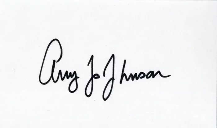 Amy Jo Johnson autograph