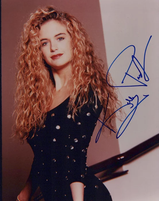 Kelly Preston autograph