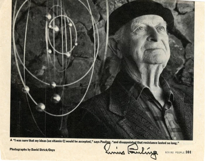 Linus Pauling autograph