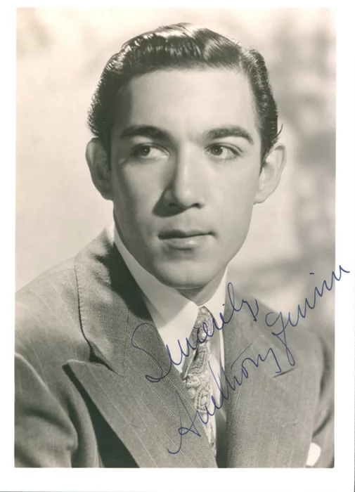 Anthony Quinn autograph