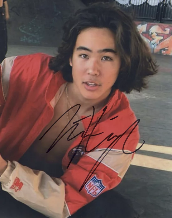 Nico Hiraga autograph