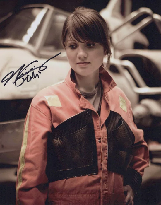 Nicki Clyne autograph