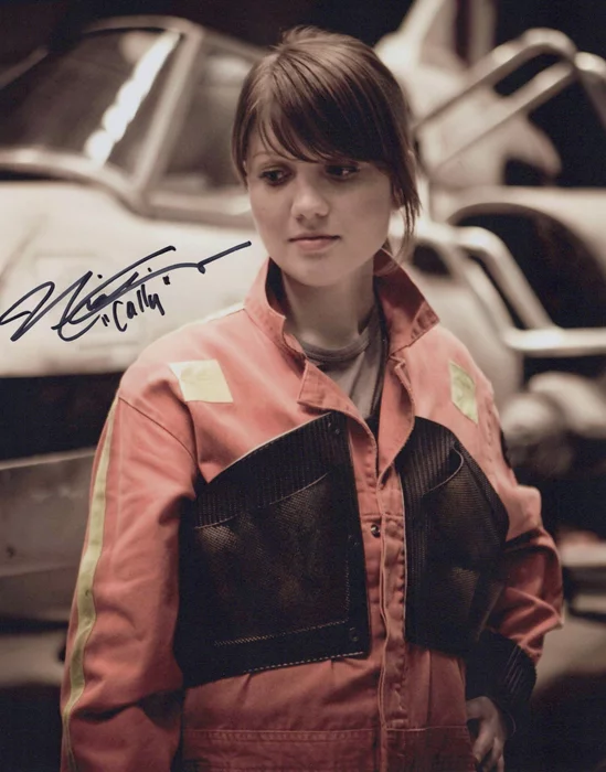 Nicki Clyne autograph