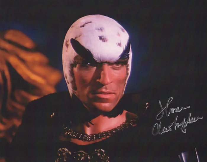 Thom Christopher autograph