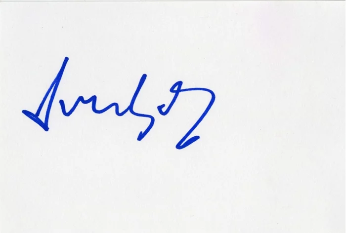 Julian Sands autograph
