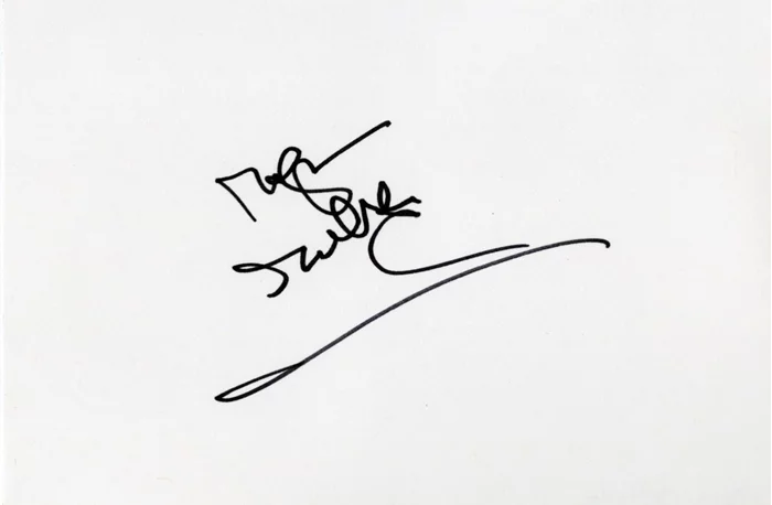 Megan Mullally autograph