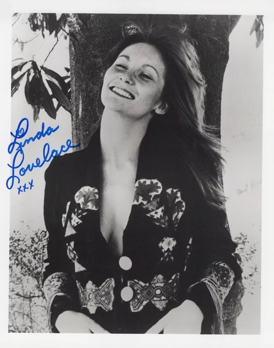 Linda Lovelace autograph