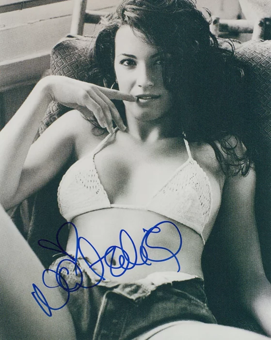 Natalia Cigliuti autograph