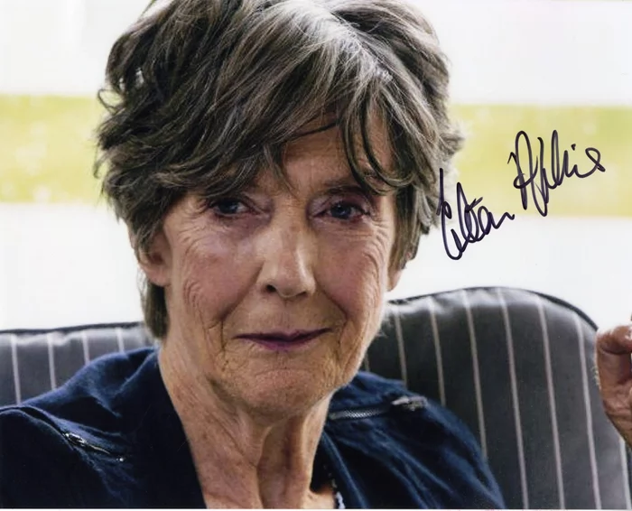 Eileen Atkins autograph