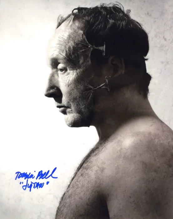 Tobin Bell autograph