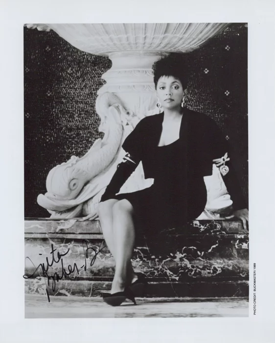 Anita Baker autograph