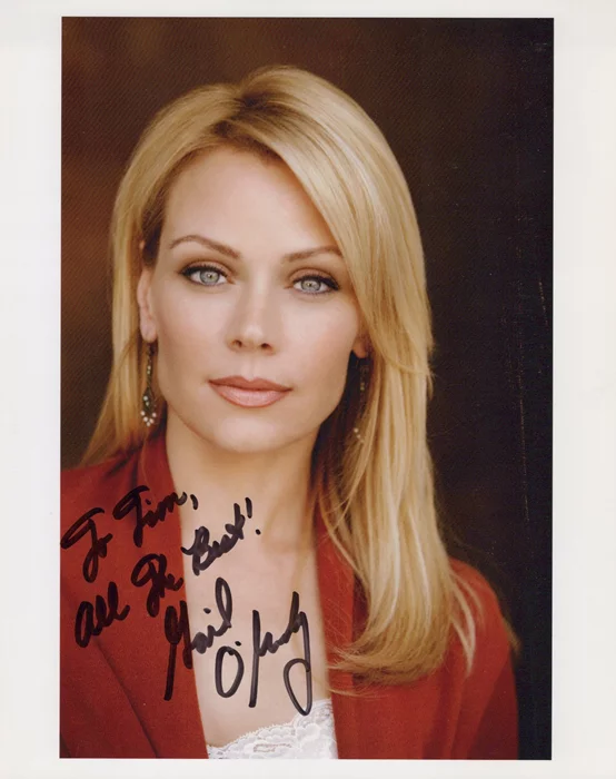 Gail O'Grady autograph
