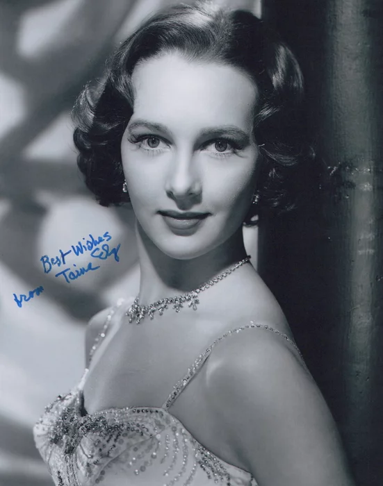 Taina Elg autograph