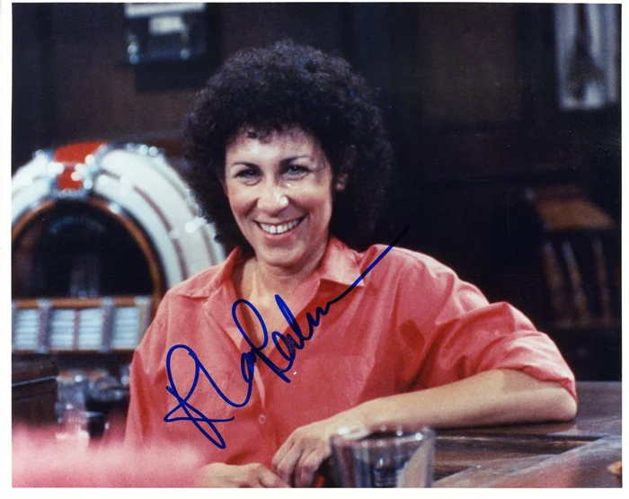 Rhea Perlman autograph