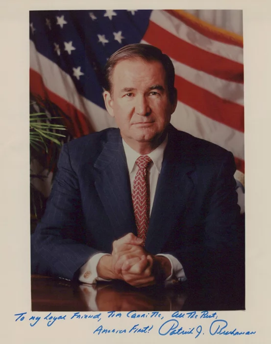 Pat Buchanan autograph