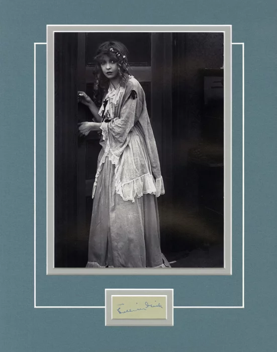 Lillian Gish autograph