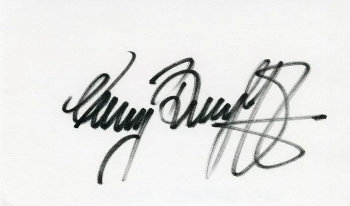 Gary Burghoff autograph
