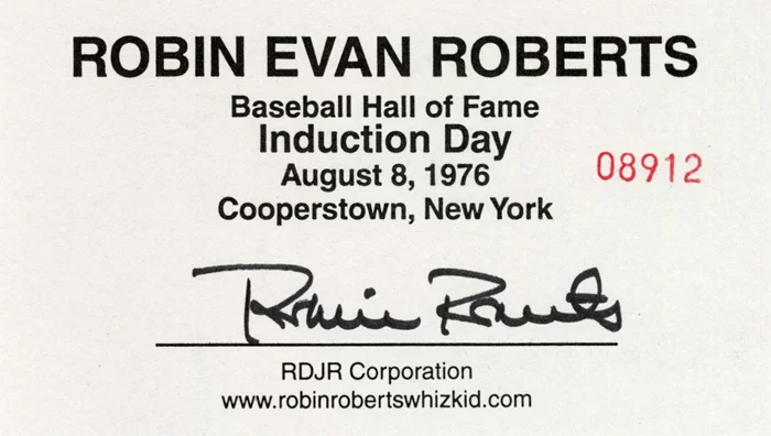 Robin Roberts autograph