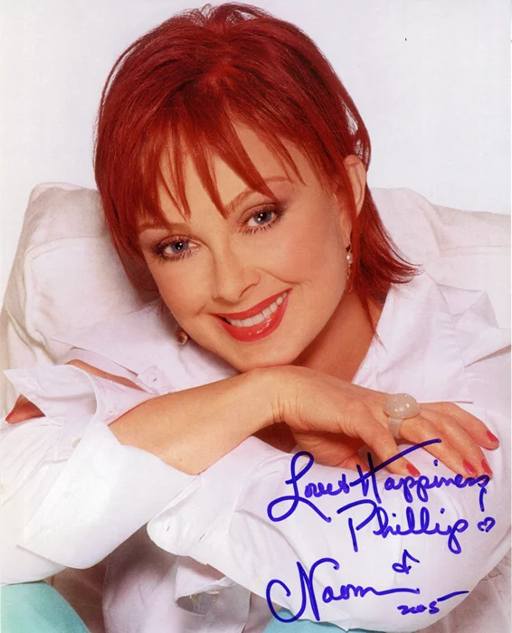 Naomi Judd autograph