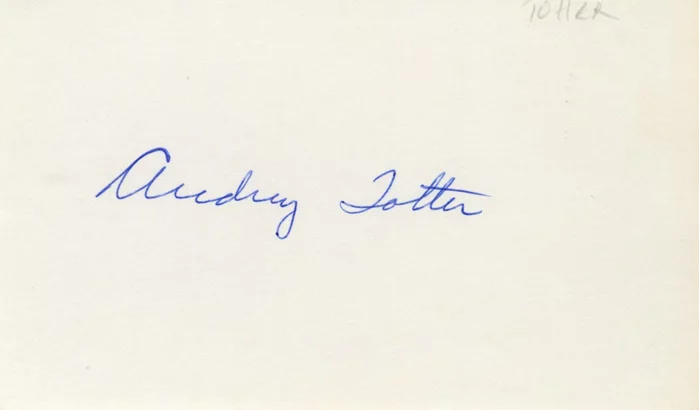 Audrey Totter autograph