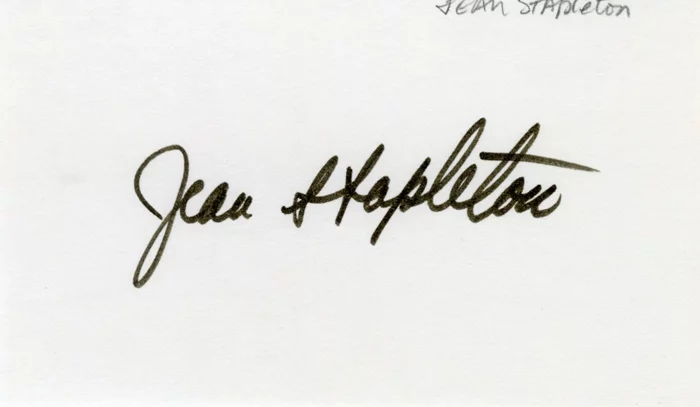 Jean Stapleton autograph