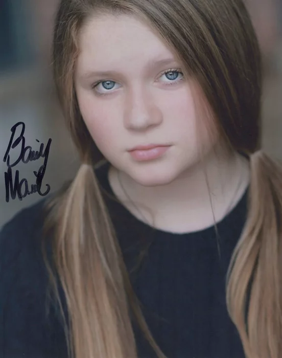 Bailey Marie autograph