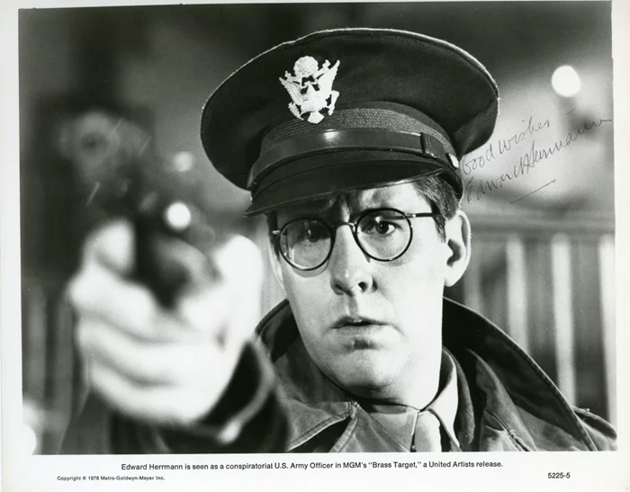 Edward Herrmann autograph