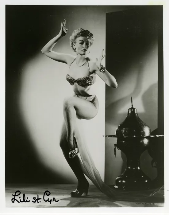 Lili St. Cyr autograph